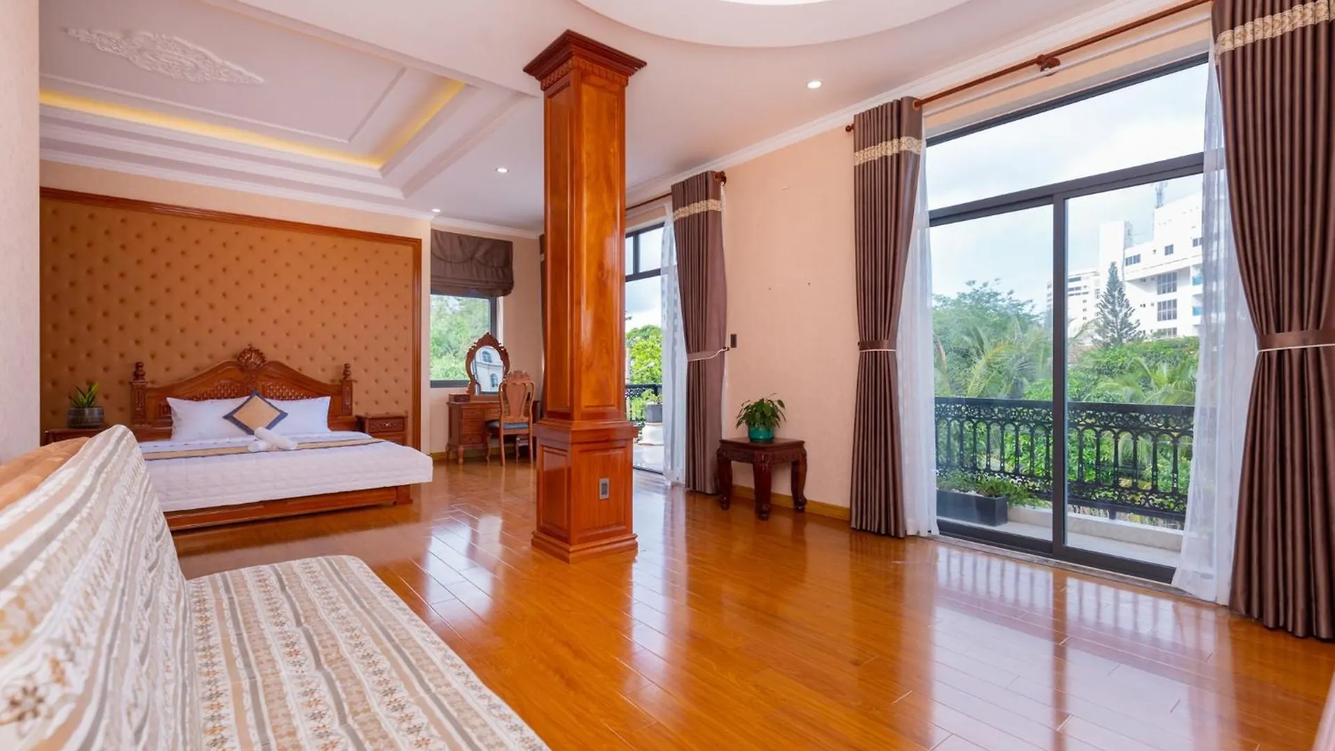 Biet Thu Gold Day Ho Boi Khu Du Lich Bai Sau Free Bida Vung Tau Villa