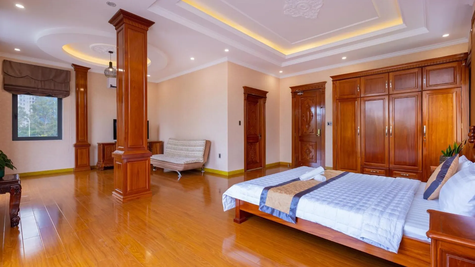 Biet Thu Gold Day Ho Boi Khu Du Lich Bai Sau Free Bida Vung Tau Vietnam